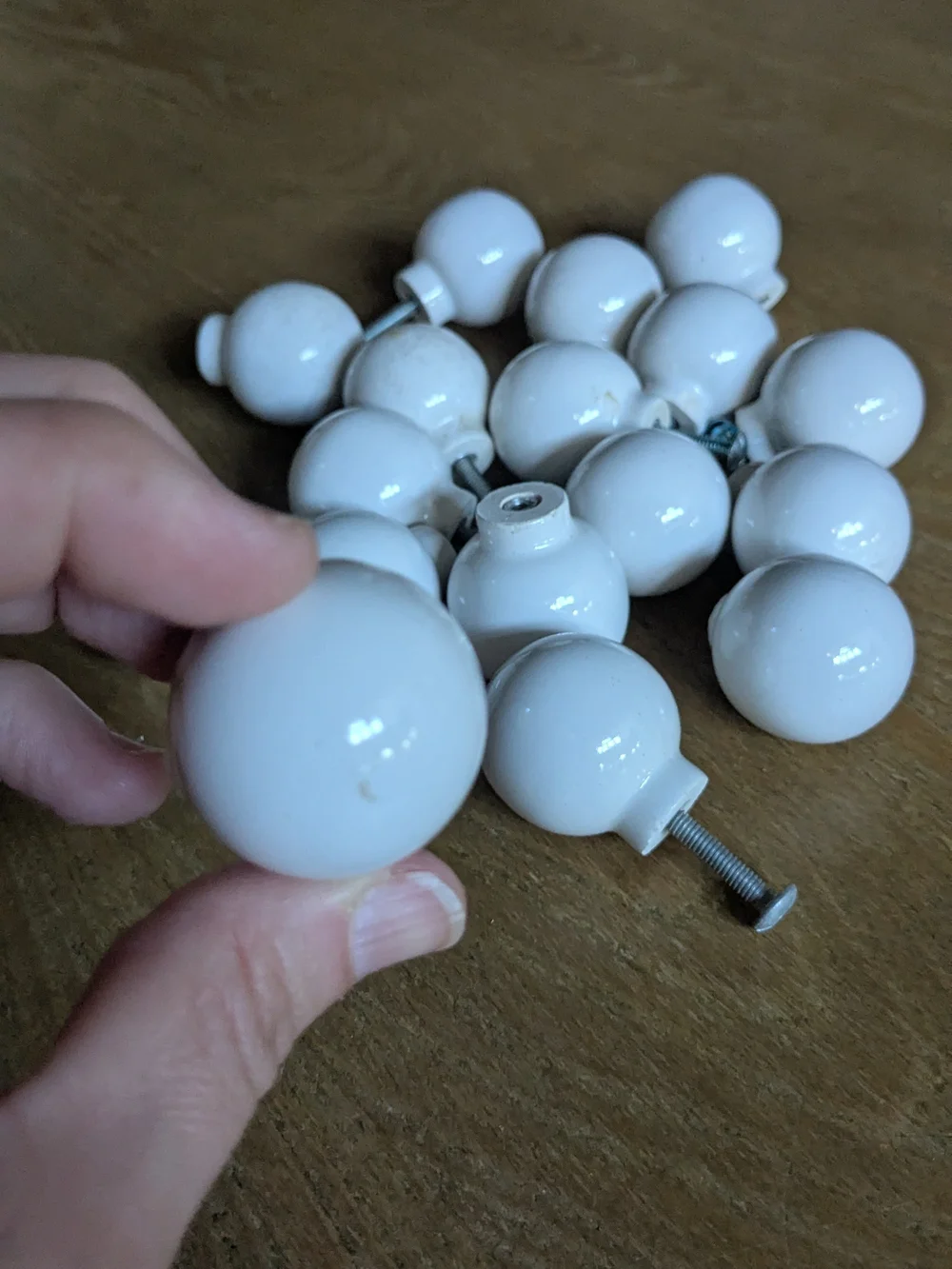 17 Vintage White Porcelain Round Drawer Knobs - Classic Home Accents